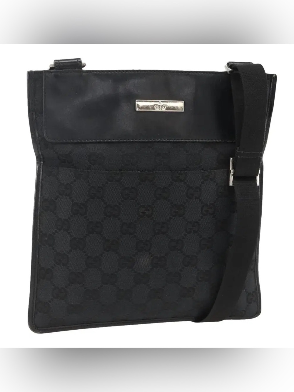 Gucci crossbody bag!